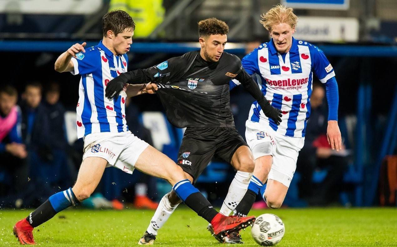 然在上半场 然在上半场