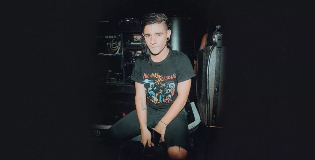 产生了深远 产生了深远