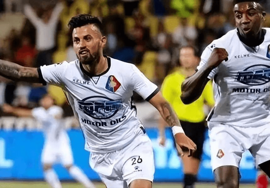 极具威胁的 极具威胁的